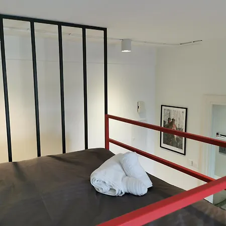 Unique Centre Апартаменты